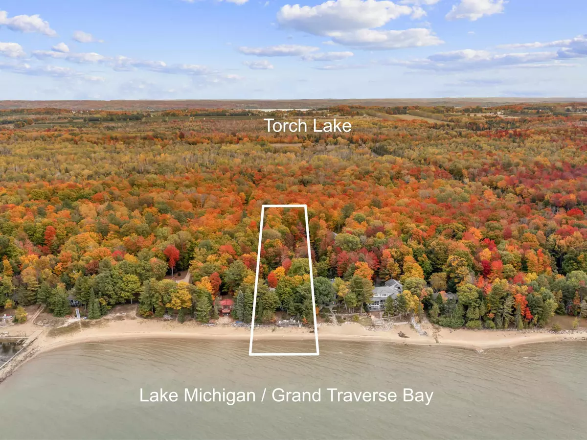 Kewadin, MI 49648,820 S Golden Beach