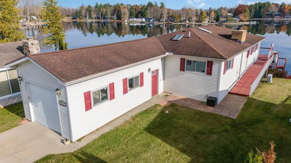 8821 S Old State, Farwell, MI 48622