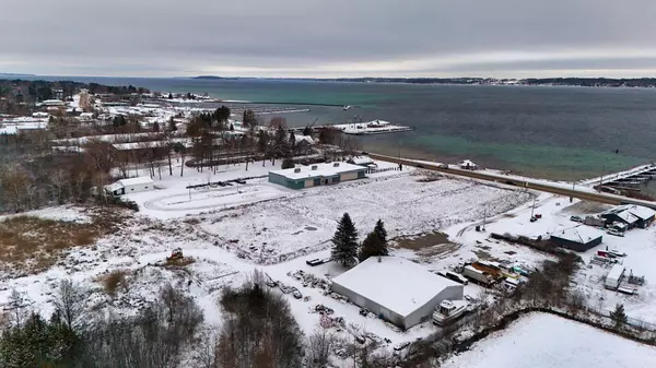 Traverse City, MI 49684,13380 SW Bay Shore Drive