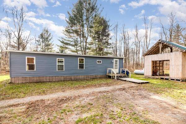 2250 E Haskell Lake, Harrison, MI 49625