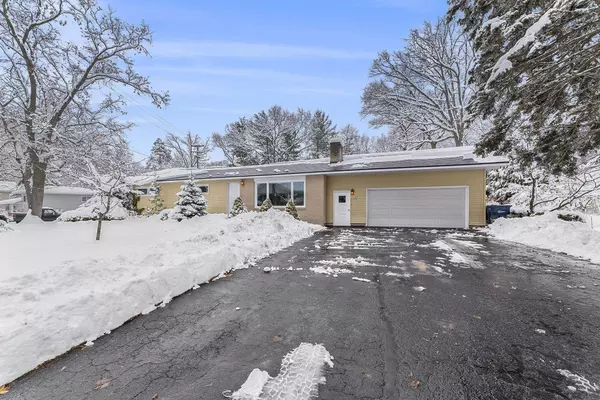 Traverse City, MI 49686,718 Indian Trail