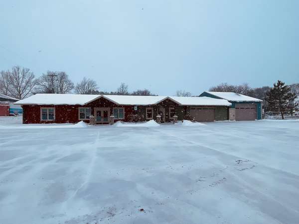 1655 Plett, Cadillac, MI 49601