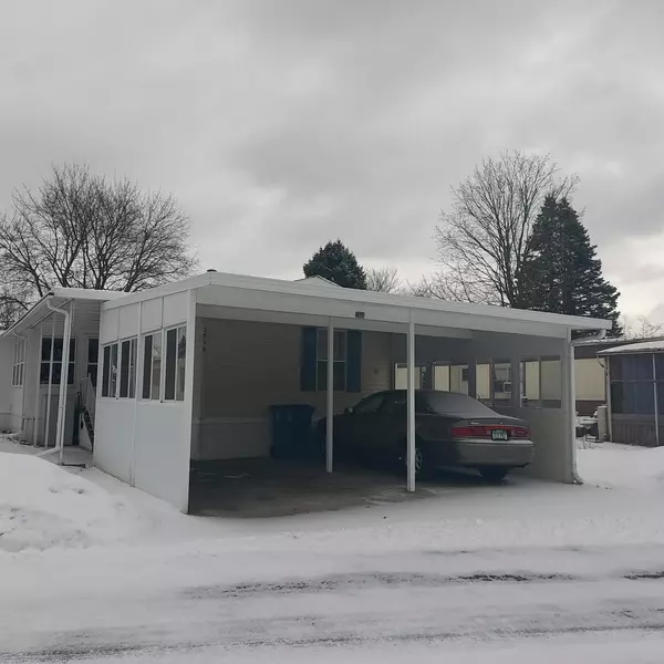 2816 N Michael, Traverse City, MI 49686