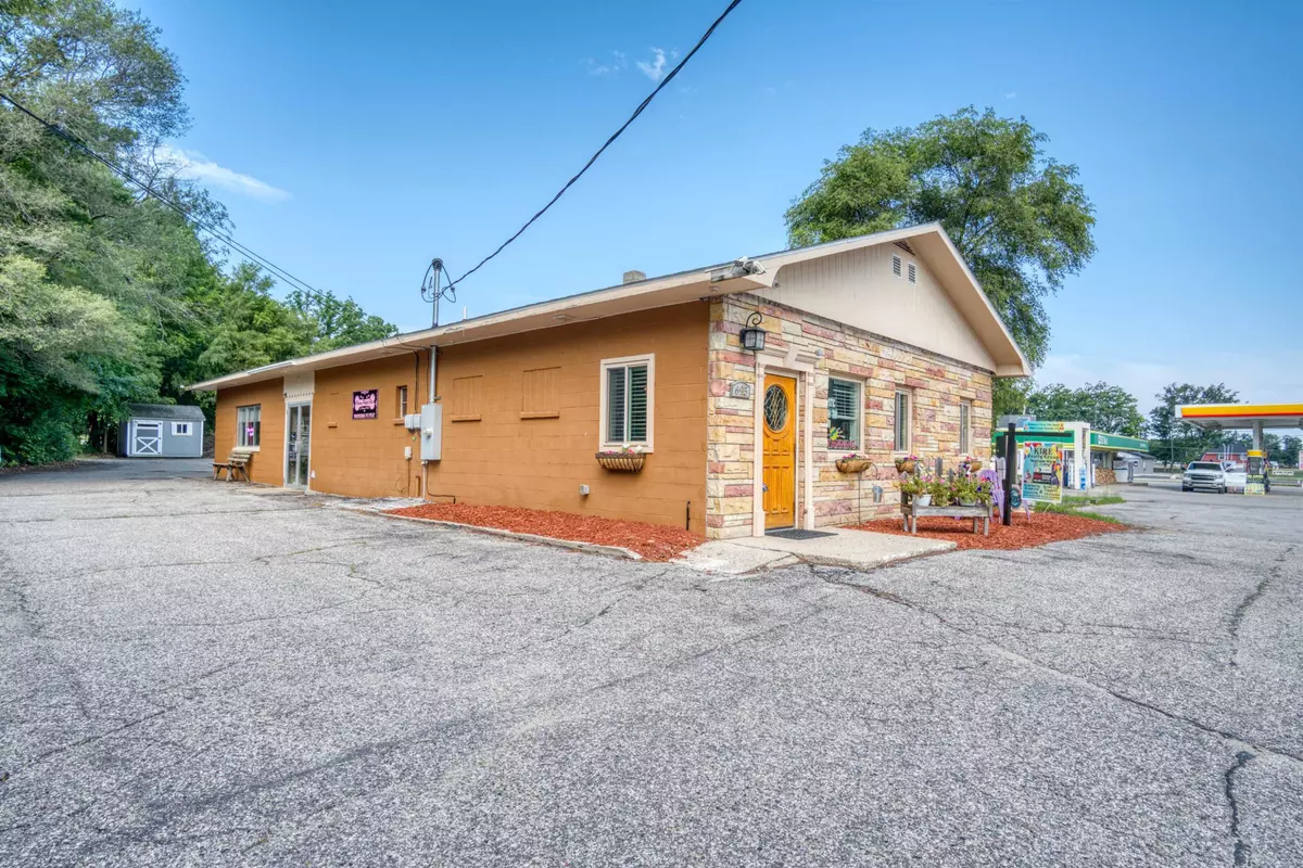 Harrison, MI 48625,695 N 1st Street