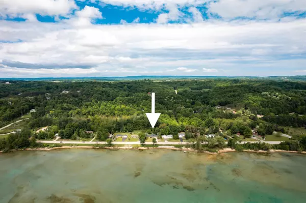 Suttons Bay, MI 49682,4448 S West Bay