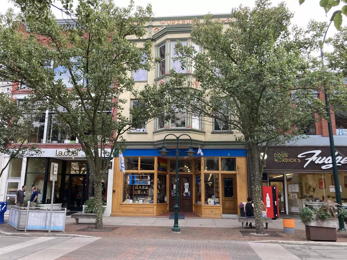 Traverse City, MI 49684,118 E Front Street