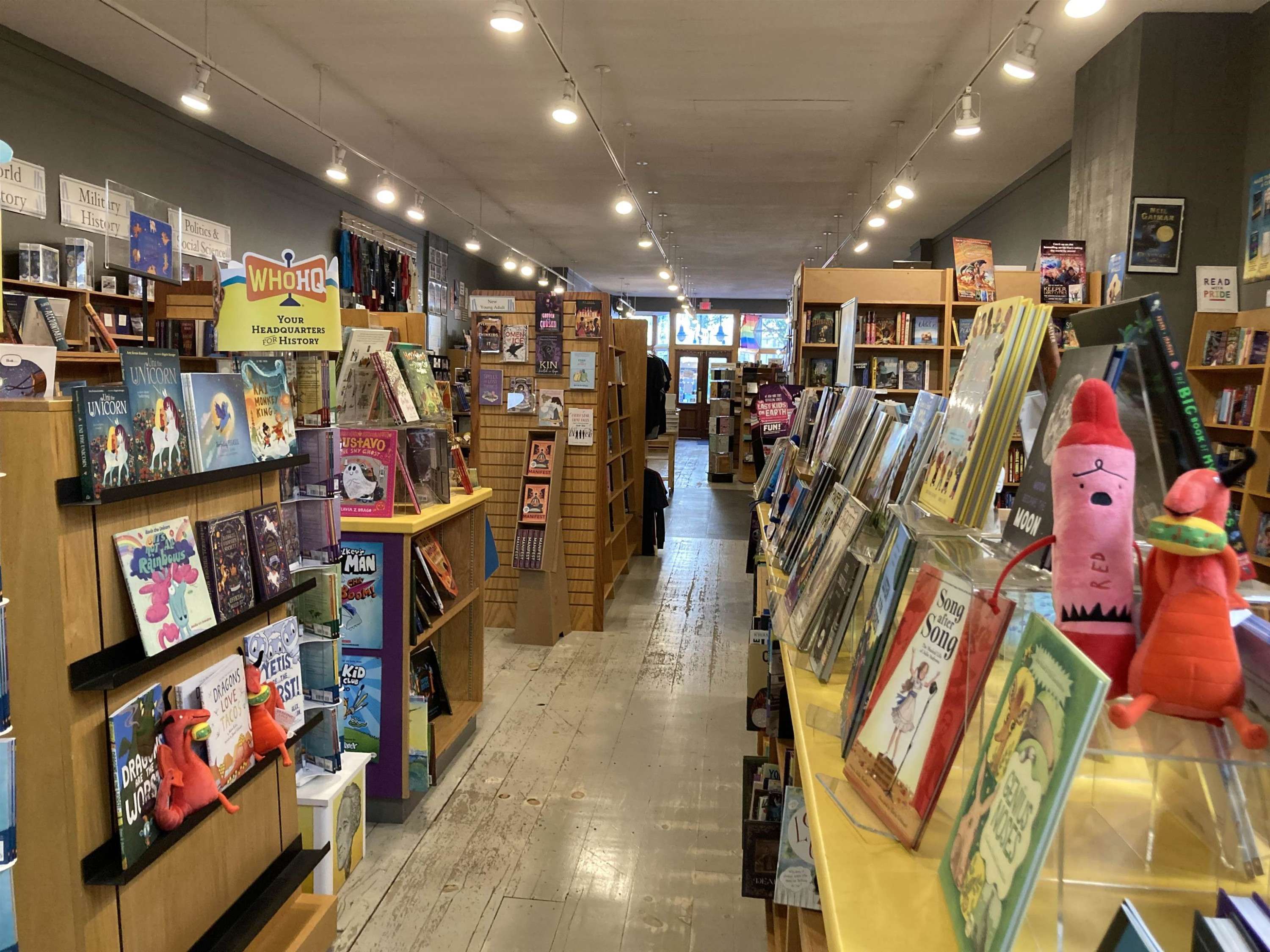 Traverse City, MI 49684,118 E Front Street