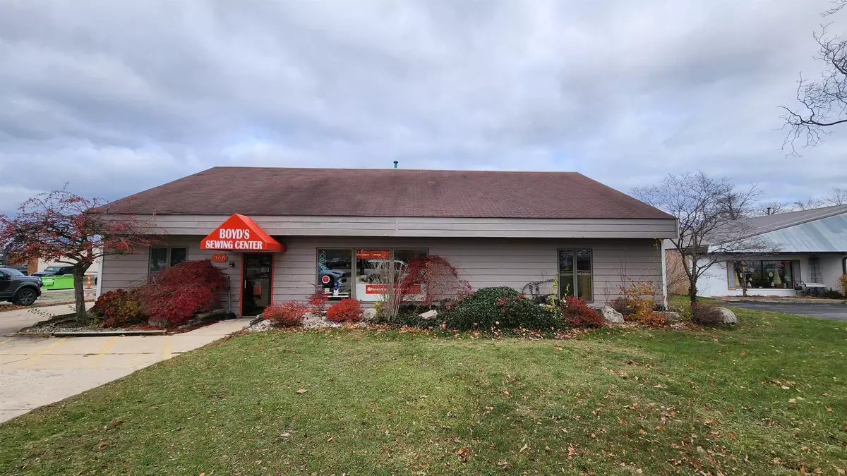 Traverse City, MI 49686,966 S Airport Road