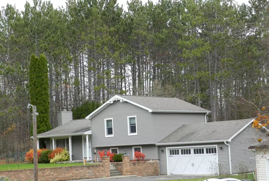 4426 Bridlewood, Traverse City, MI 49685