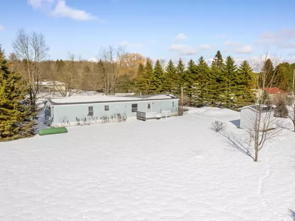 Benzonia, MI 49616,7695 Hoadley