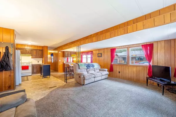 Houghton Lake, MI 48629,111 Terrace