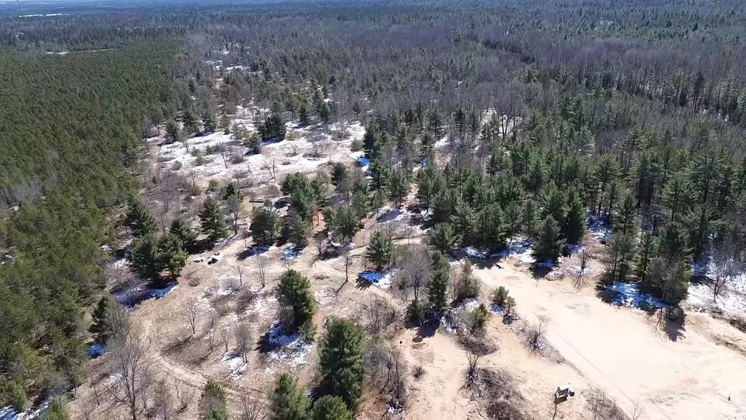 2565 Lake Road, Fife Lake, MI 49633