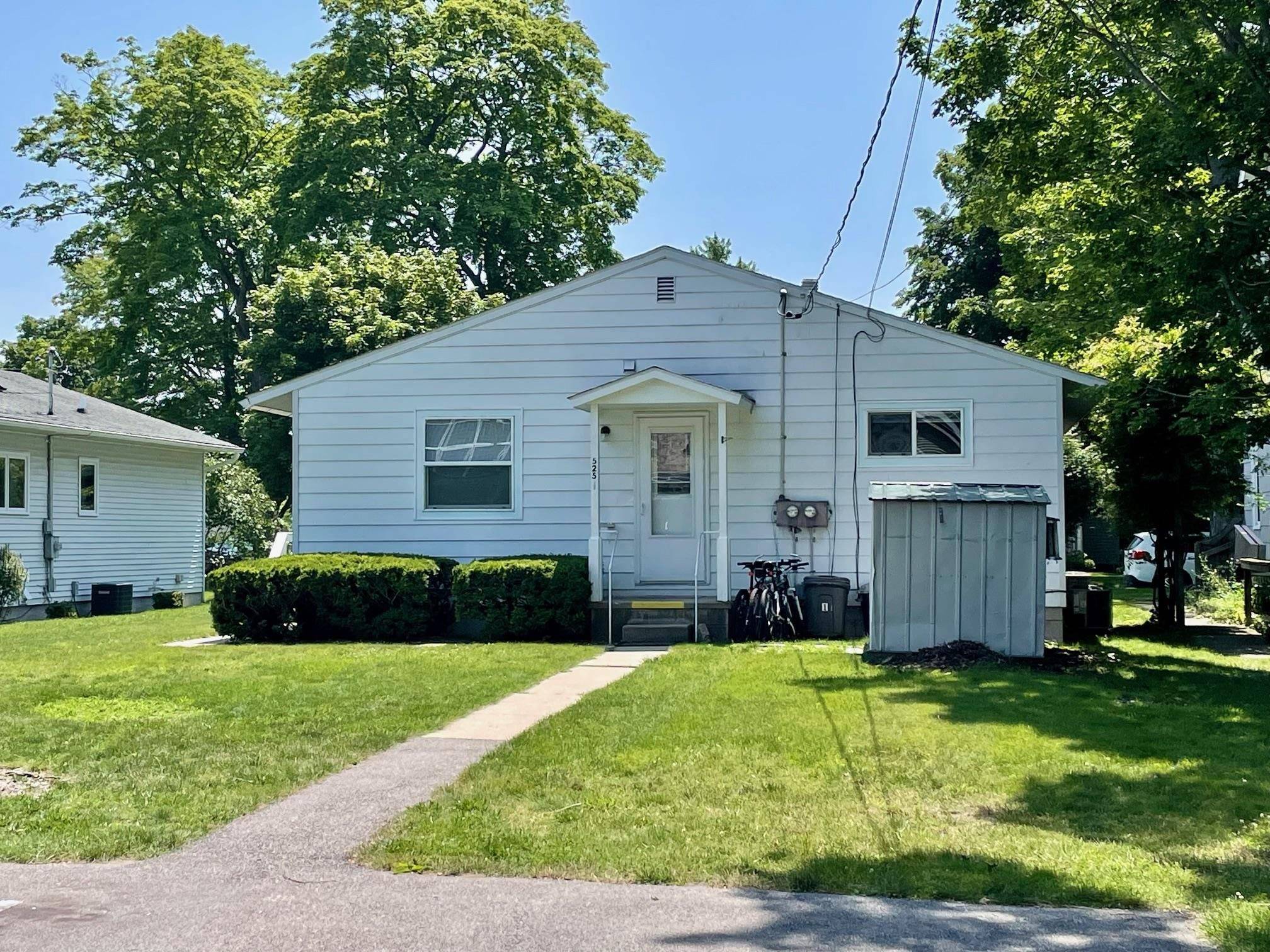 Frankfort, MI 49635,525 Forest Avenue