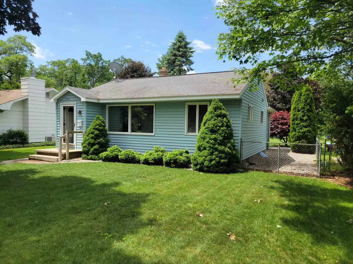 Traverse City, MI 49686,414 Davis Street