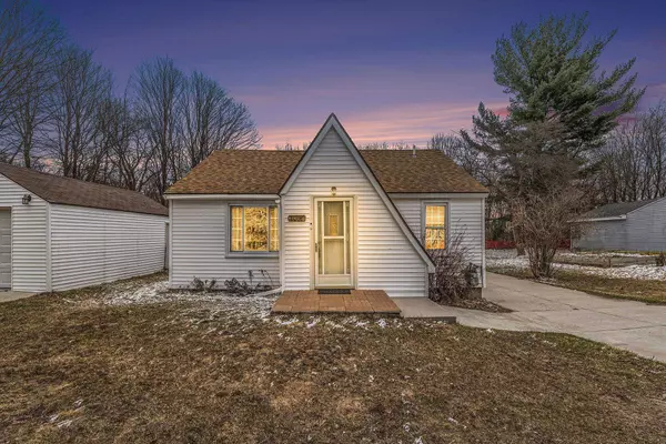 1067 Orchard, Benzonia, MI 49616