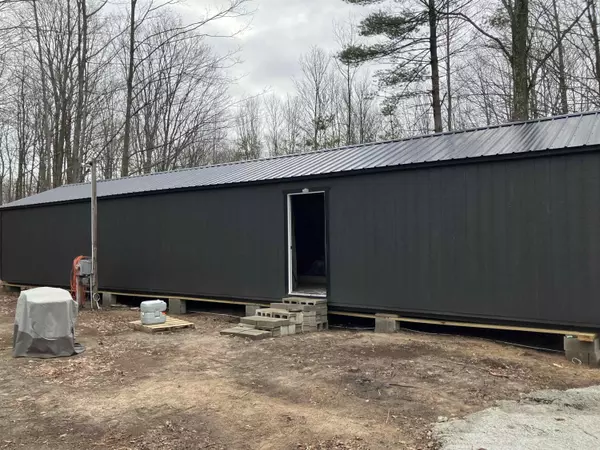 9718 NE Forest Lane Drive, Alden, MI 49612
