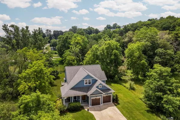 Traverse City, MI 49684,896 Incochee Woods Drive