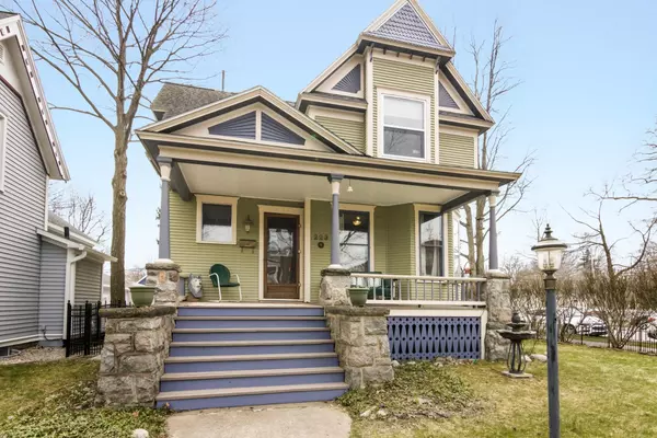 Traverse City, MI 49684,223 W Eighth Street