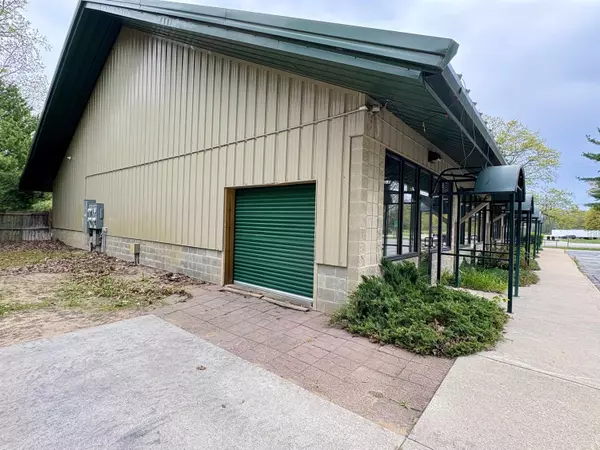 Interlochen, MI 49643,9664 US-31 S