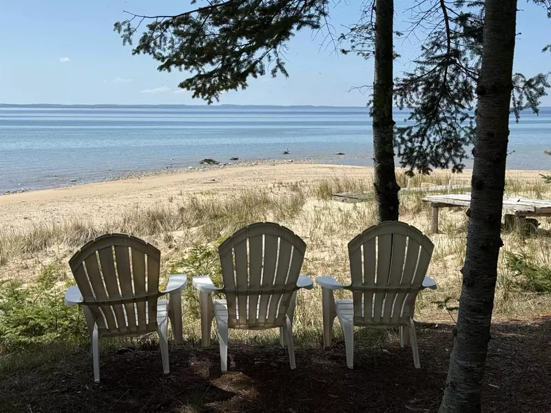 410 S Golden Beach Drive, Kewadin, MI 49648
