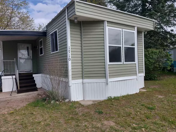 1710 Geraldton Place, Traverse City, MI 49686
