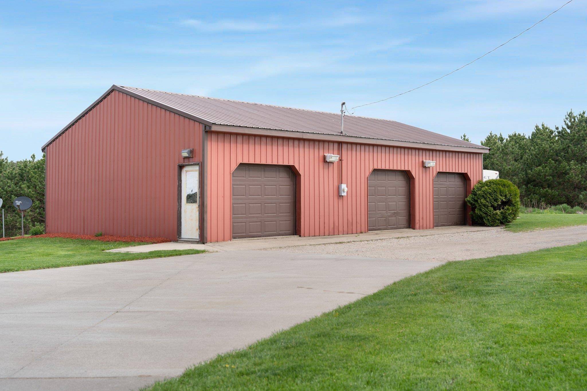 Leroy, MI 49655,17582 Leroy Road