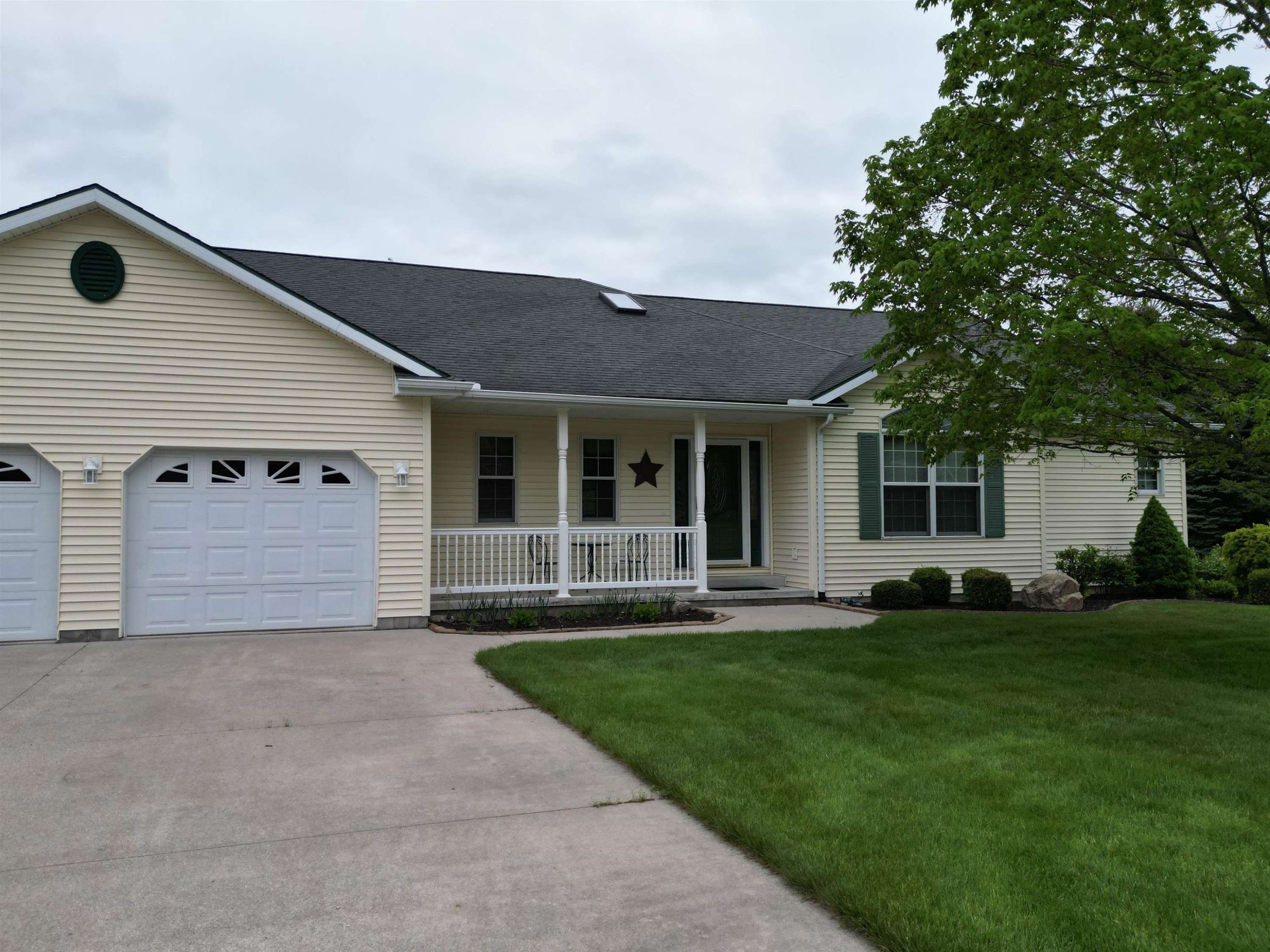 Lake Isabella, MI 48893,1006 Tee Drive