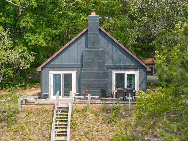 10974 NE Bluff Drive, Mancelona, MI 49659