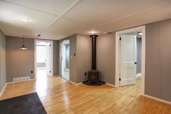 Traverse City, MI 49686,1077 Oak Terrace
