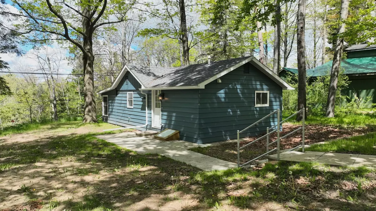 Harrison, MI 48625,1054 Burrington Street