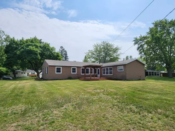 Saint Louis, MI 48880,115 York Street
