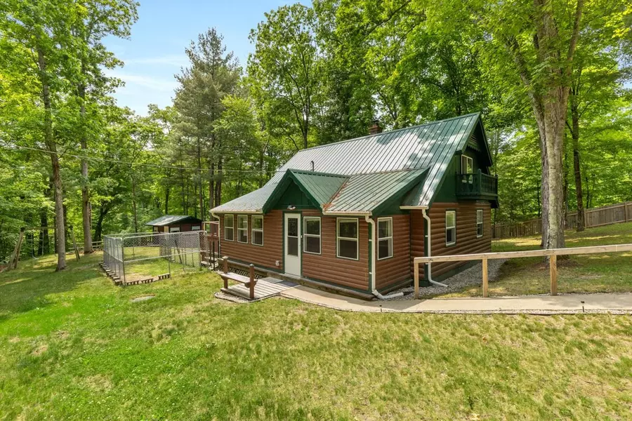 23639 Atikwa Trail, Howard City, MI 49329