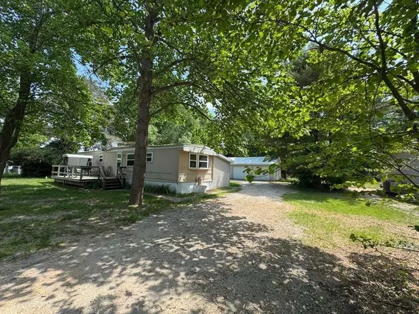 Buckley, MI 49620,126 Chippewa Trail