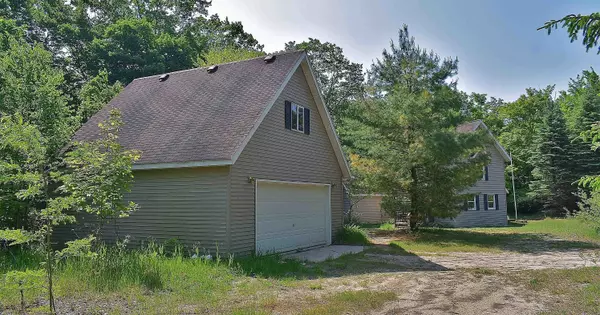 Suttons Bay, MI 49682,4467 S Forthill Drive