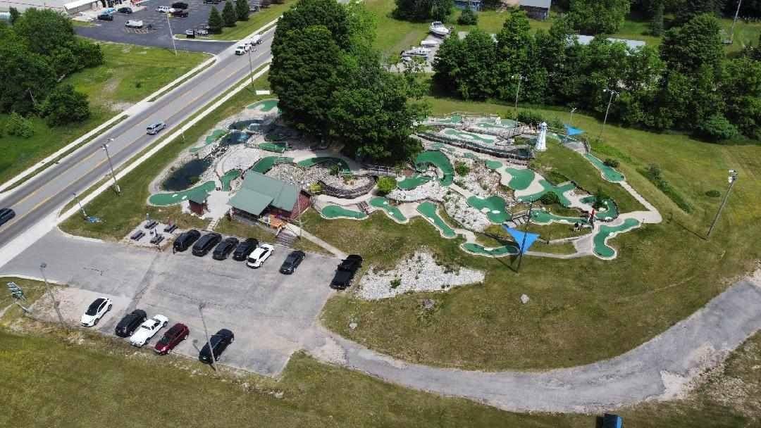 Benzonia, MI 49616,1405 Michigan
