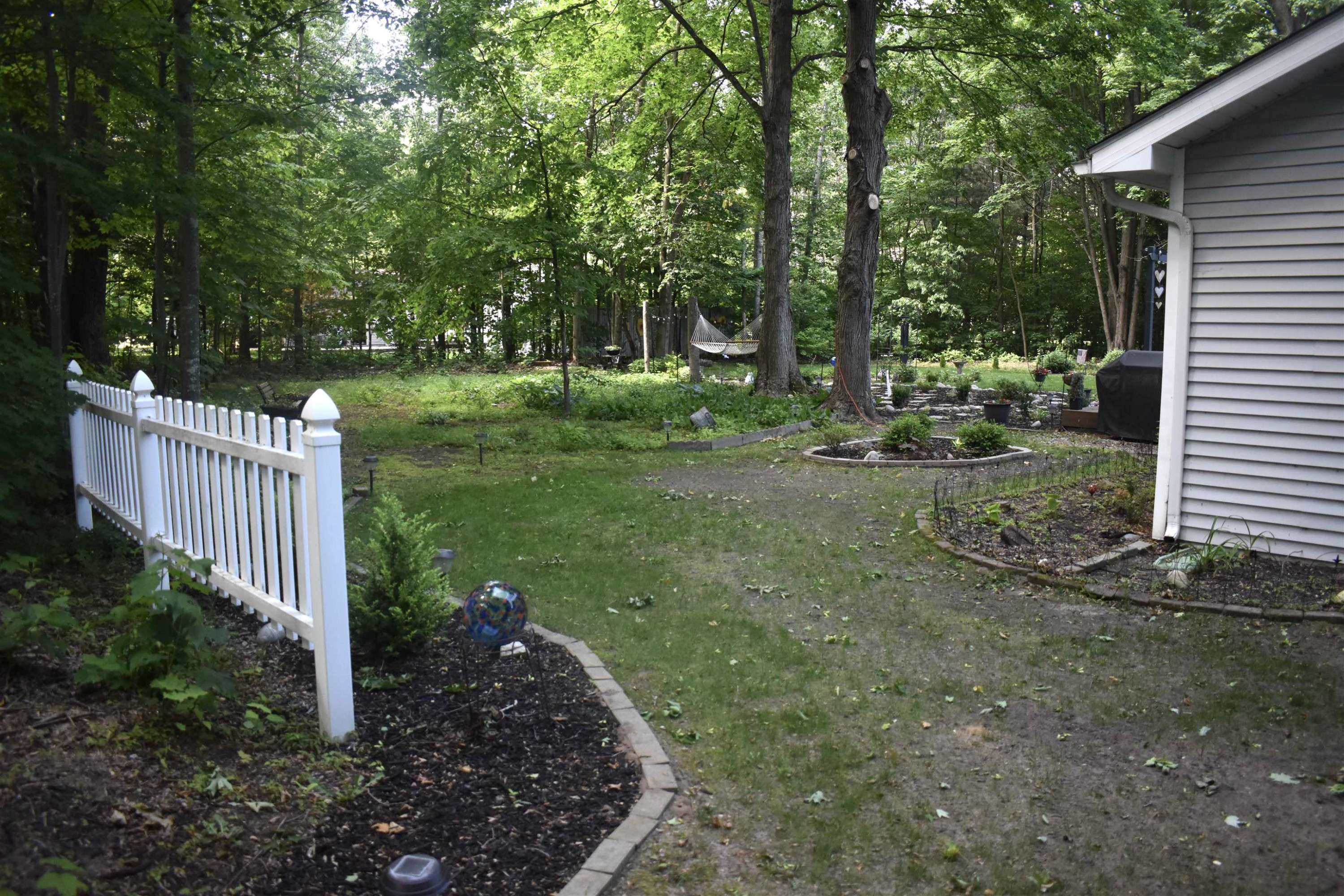 Traverse City, MI 49685,2392 Holland Circle