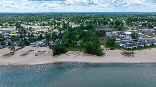 879 S State Street, Oscoda, MI 48750