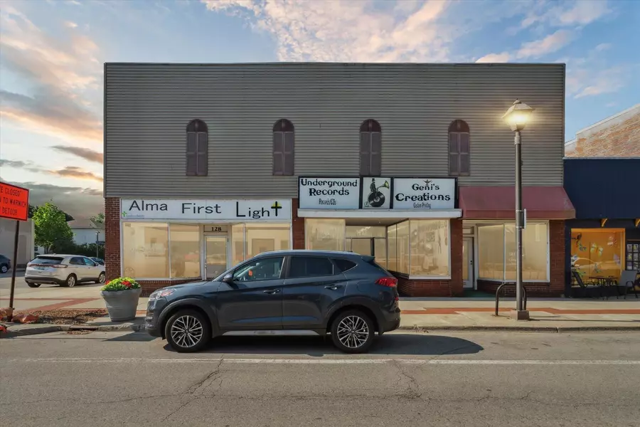 124 E Superior Street, Alma, MI 48801