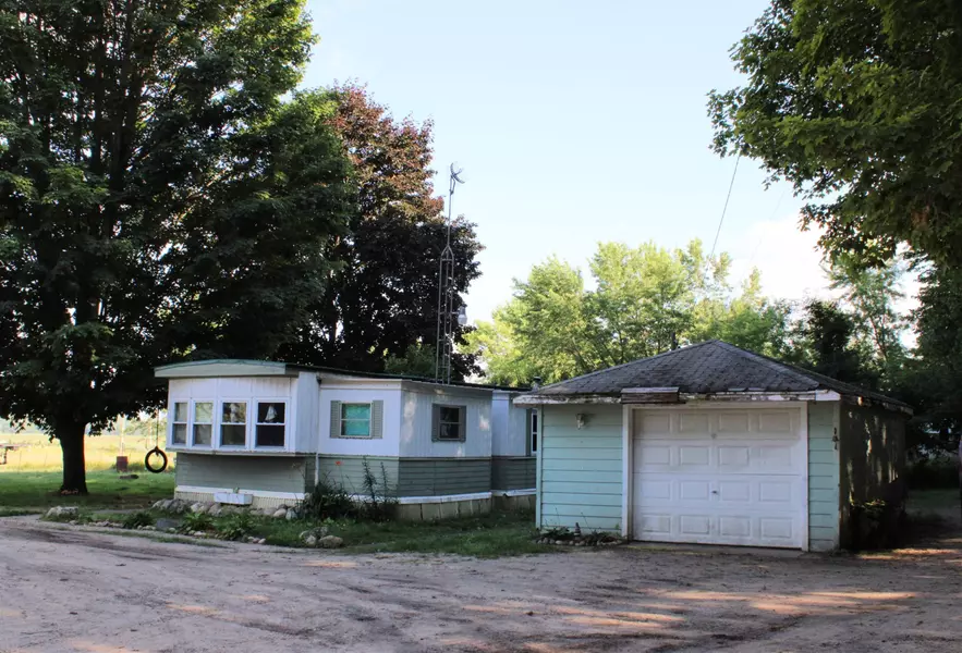 4900 E Phelps Road, Lake City, MI 49651