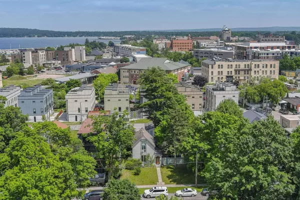 Traverse City, MI 49684,120 N Oak