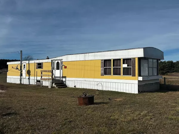 2275 Wetzel Lake Road, Mancelona, MI 49659