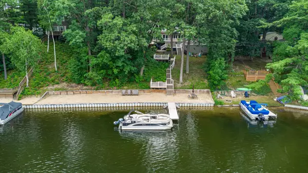 7670 Five Lakes Drive, Farwell, MI 48622