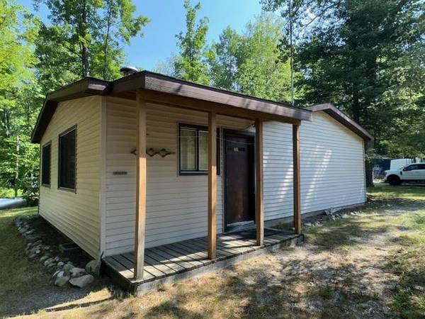 6196 S Dorr Road, Falmouth, MI 49632