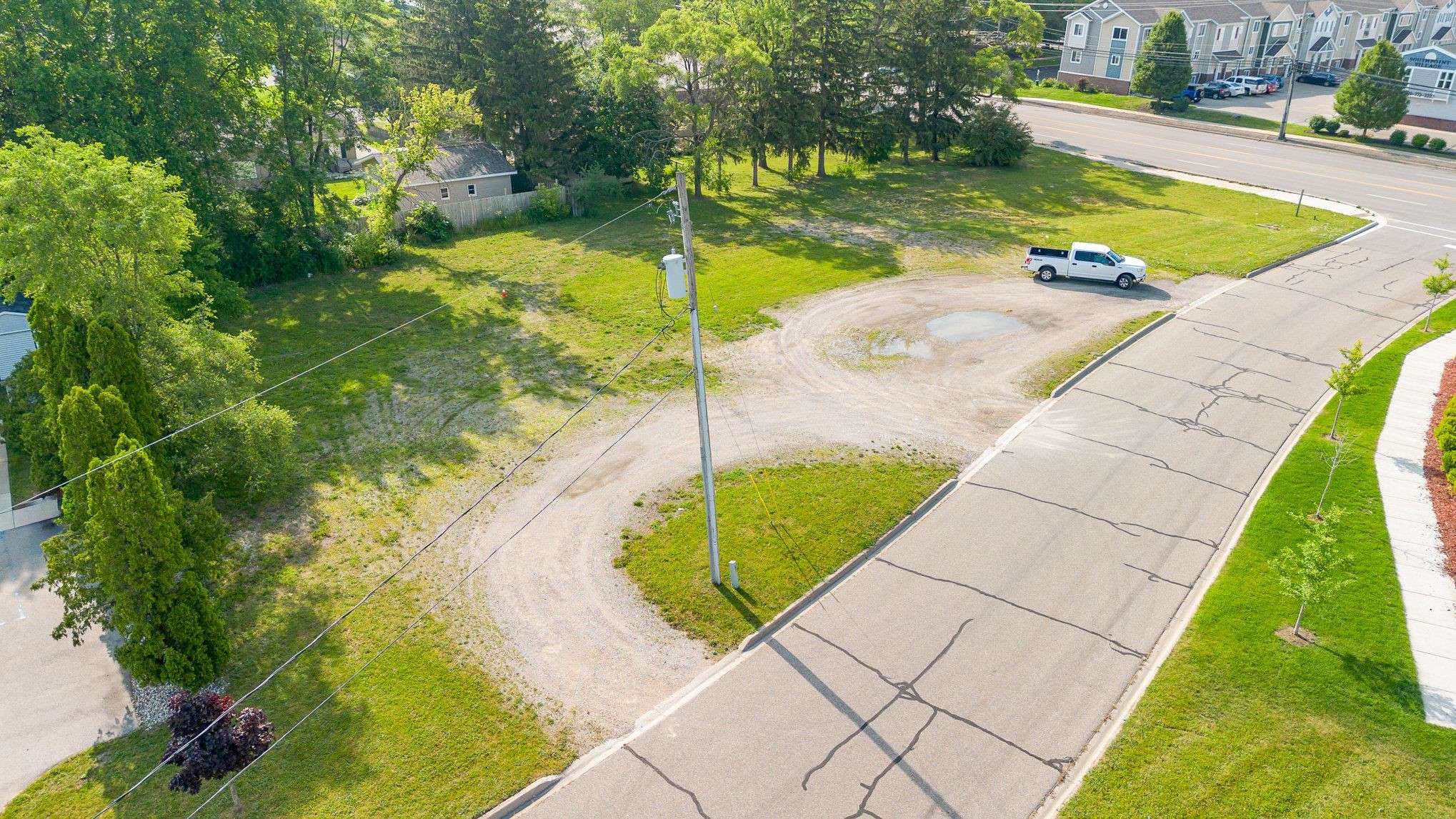 Mount Pleasant, MI 48858,915 E Broomfield Road