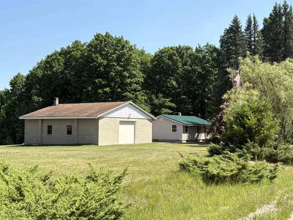 Fife Lake, MI 49633,8655 SE Campbell Road