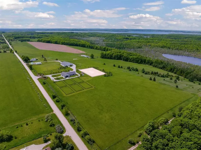 8843 & 8741 Burgess Road, Charlevoix, MI 49720