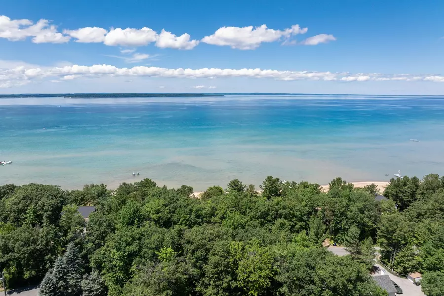 5196 MacKenzie Drive, Kewadin, MI 49648