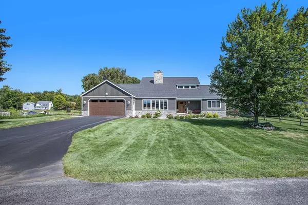6705 W Harbor Drive, Elk Rapids, MI 49629