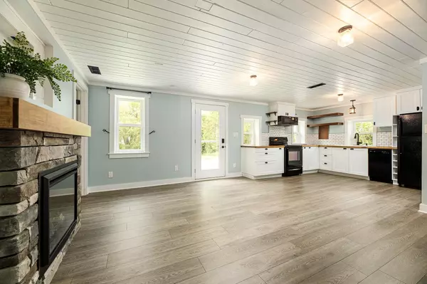 Traverse City, MI 49684,7018 Cedar Run Road