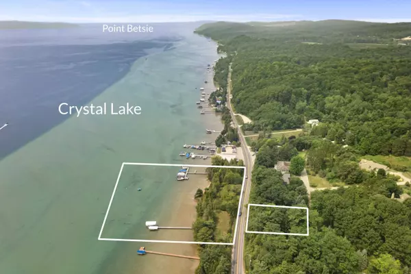 7351 Fredonia Way, Beulah, MI 49617